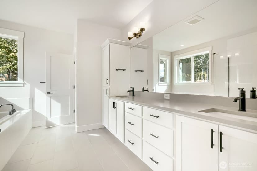 Property photo for 306 182nd Place SE, Bothell photo 8