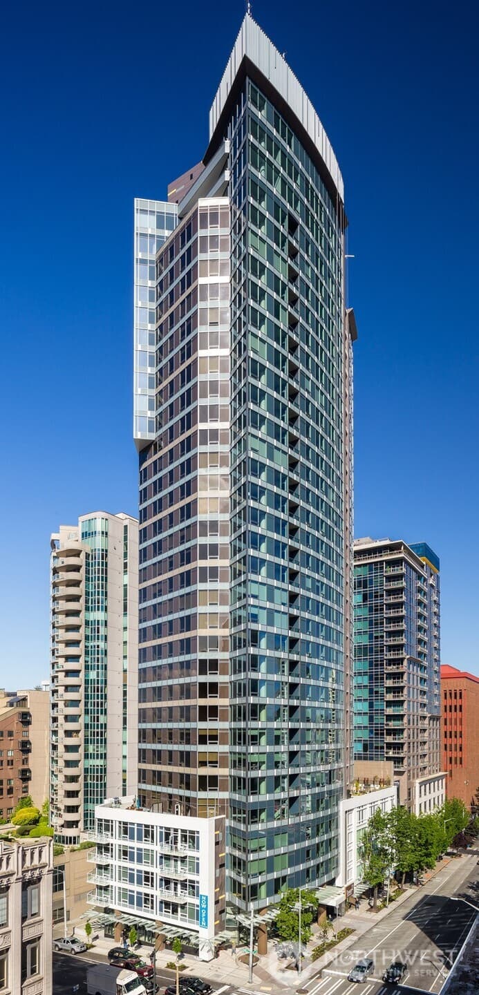 Property photo for 2015 2nd Avenue #3305, Seattle