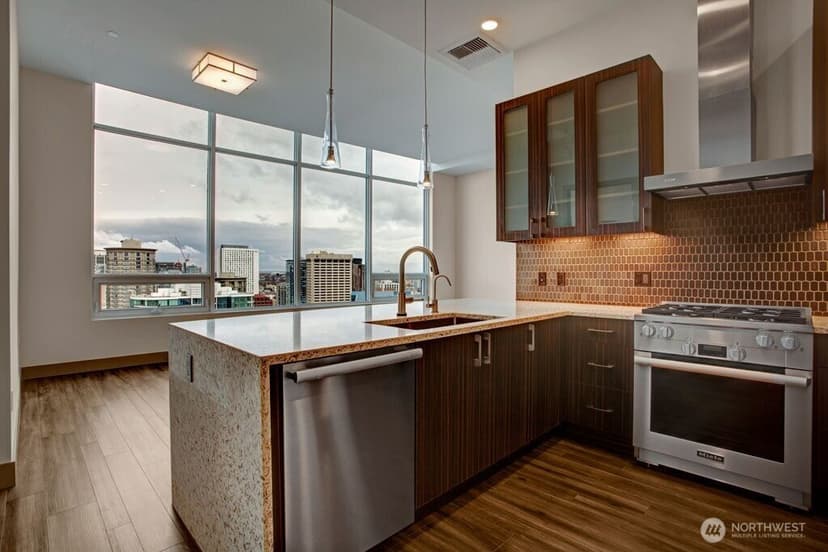 Property photo for 2015 2nd Avenue #3305, Seattle photo 8