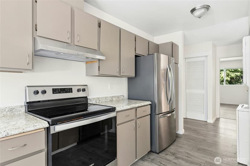 Property photo for 14136 74th Place NE #C, Kirkland photo 5
