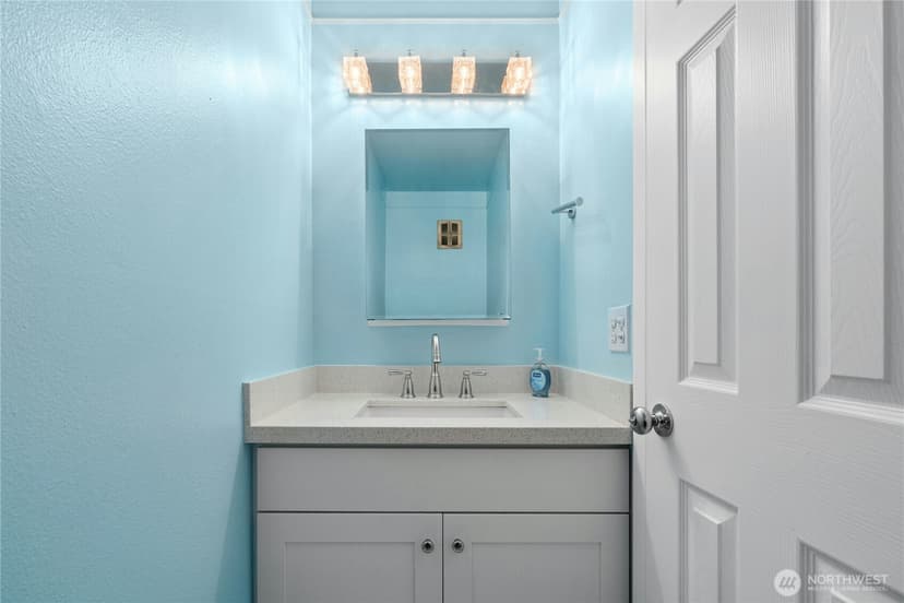 Property photo for 6356 138th Avenue NE #211, Redmond photo 15
