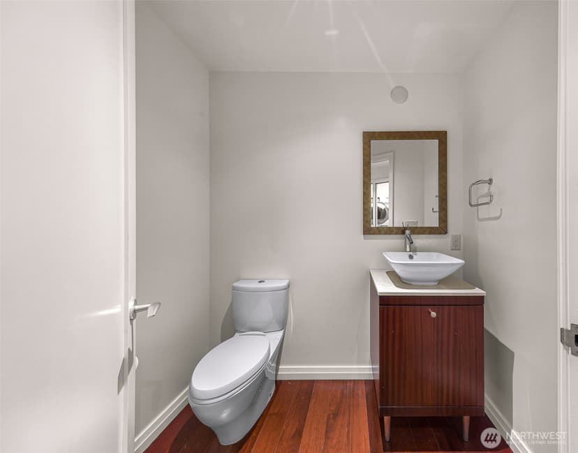 Property photo for 500 106th Avenue NE #1807, Bellevue photo 20