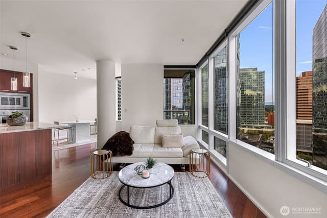 Property photo for 500 106th Avenue NE #1807, Bellevue photo 4