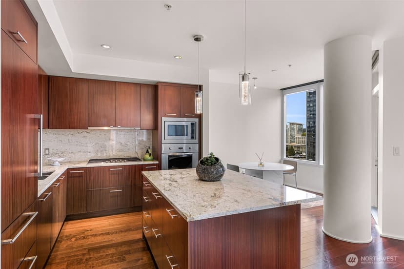 Property photo for 500 106th Avenue NE #1807, Bellevue photo 11