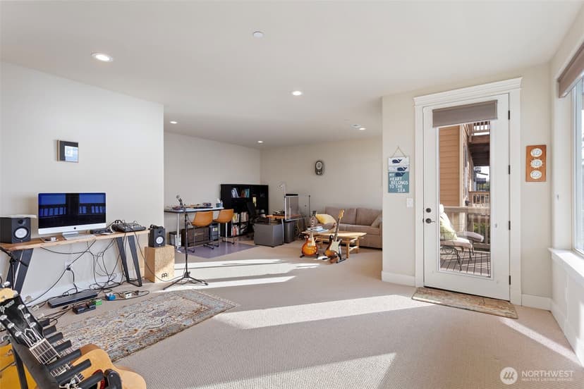 Property photo for 11928 Possession Lane, Edmonds photo 27