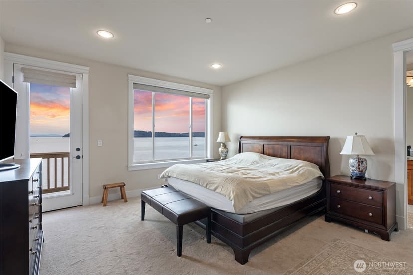 Property photo for 11928 Possession Lane, Edmonds photo 17