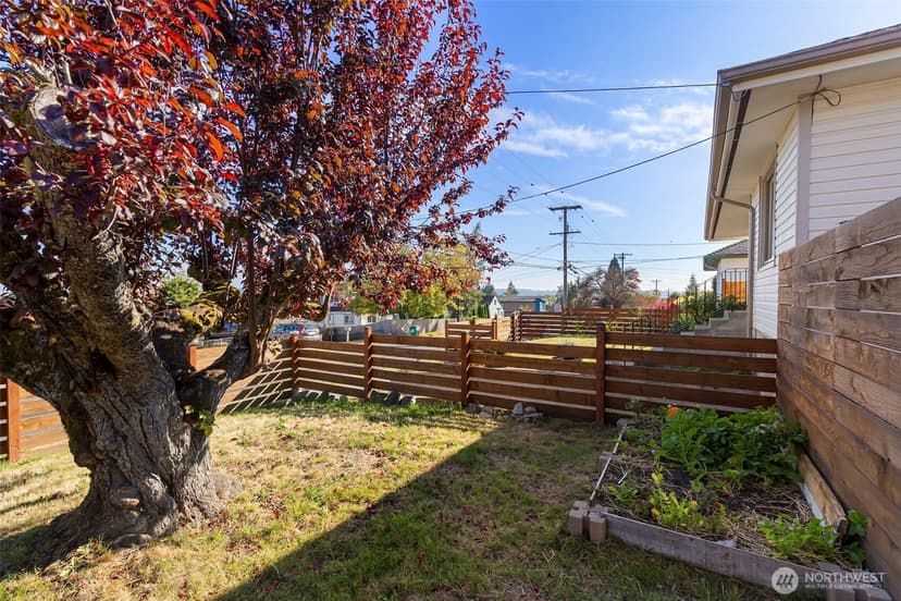 Property photo for 2131 Trenton Avenue, Bremerton photo 26