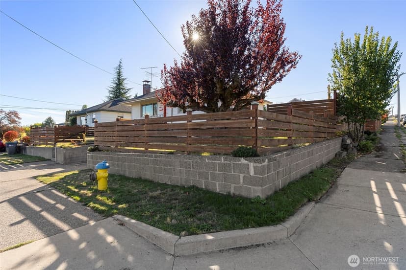 Property photo for 2131 Trenton Avenue, Bremerton photo 28