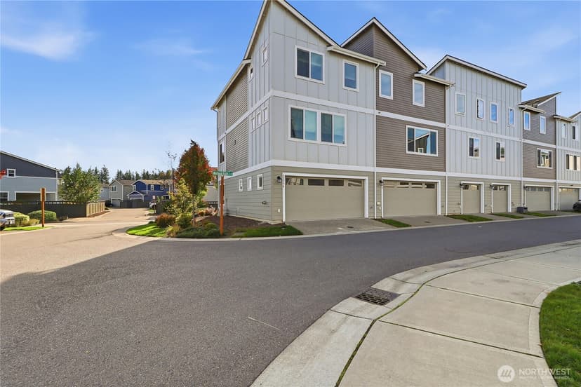 Property photo for 22998 Cherry Street, Black Diamond photo 5