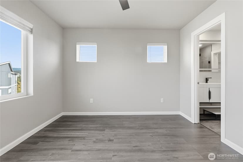 Property photo for 22998 Cherry Street, Black Diamond photo 4