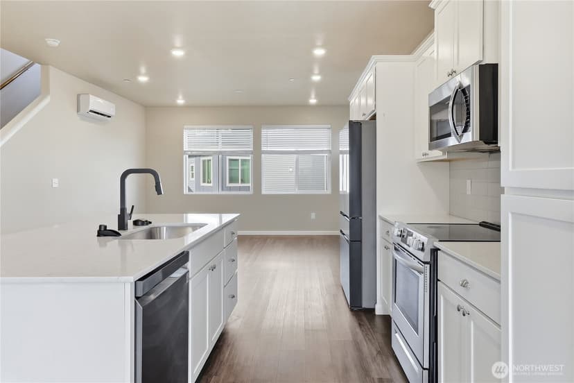 Property photo for 22998 Cherry Street, Black Diamond photo 7