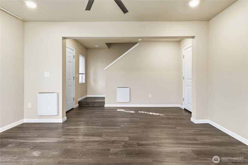 Property photo for 22998 Cherry Street, Black Diamond photo 11