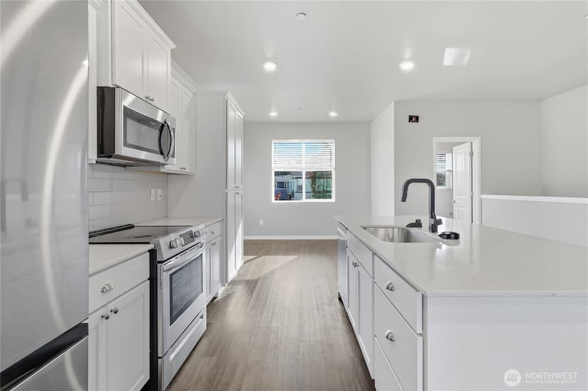 Property photo for 22998 Cherry Street, Black Diamond photo 8