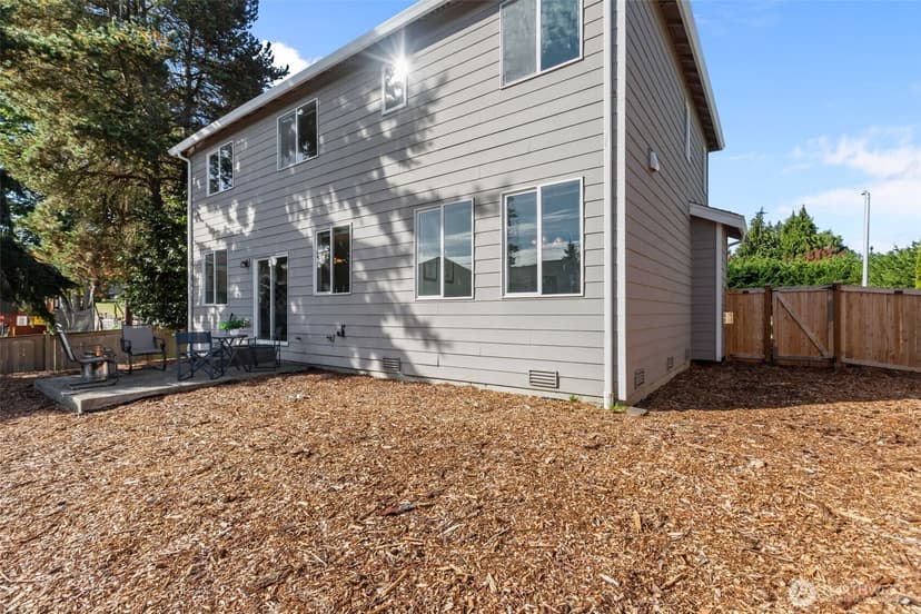 Property photo for 21119 47th Avenue W, Lynnwood photo 37