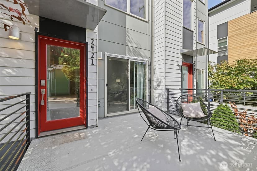 Property photo for 2421 Wickstrom Place SW, Seattle photo 6