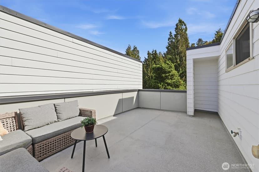 Property photo for 2421 Wickstrom Place SW, Seattle photo 22