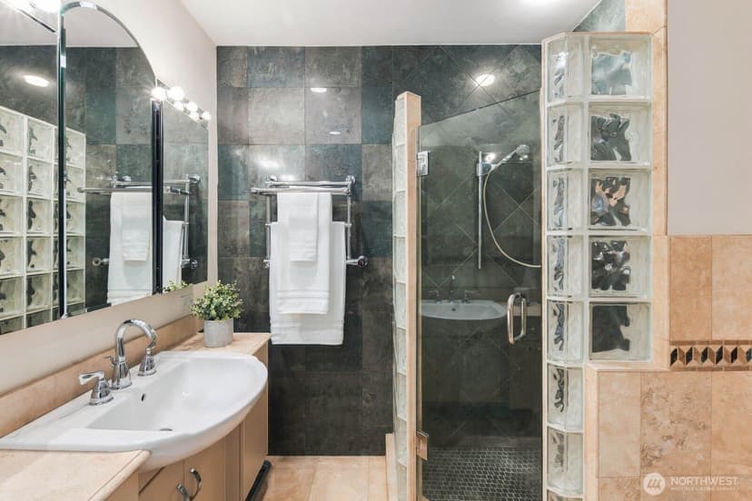 Property photo for 100 1st Avenue S #7, Seattle photo 18
