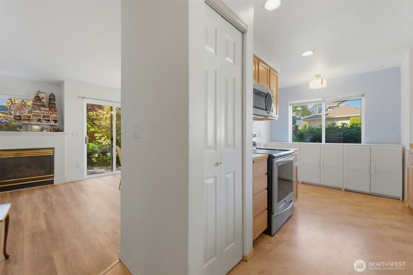 Property photo for 1924 187th Place SE, Bothell photo 10