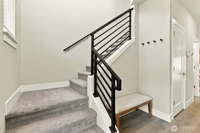 Property photo for 6224 206th Place SW, Lynnwood photo 18