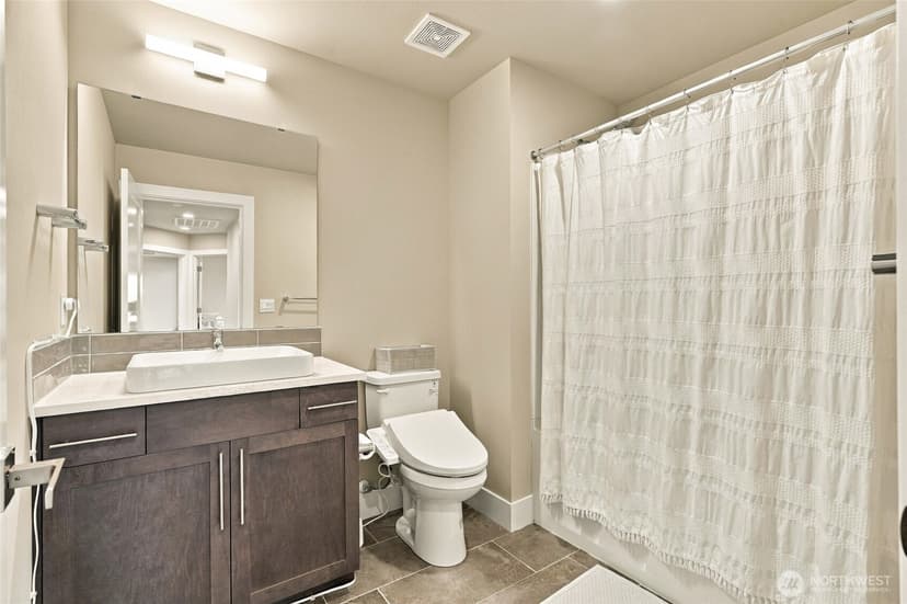 Property photo for 6224 206th Place SW, Lynnwood photo 27