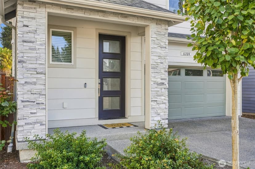 Property photo for 6224 206th Place SW, Lynnwood photo 4