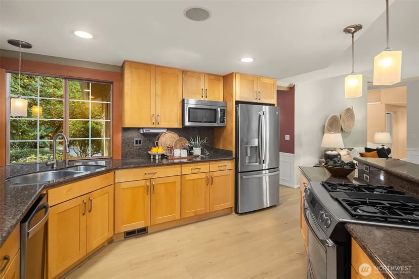 Property photo for 22318 NE 22nd Street, Sammamish photo 11