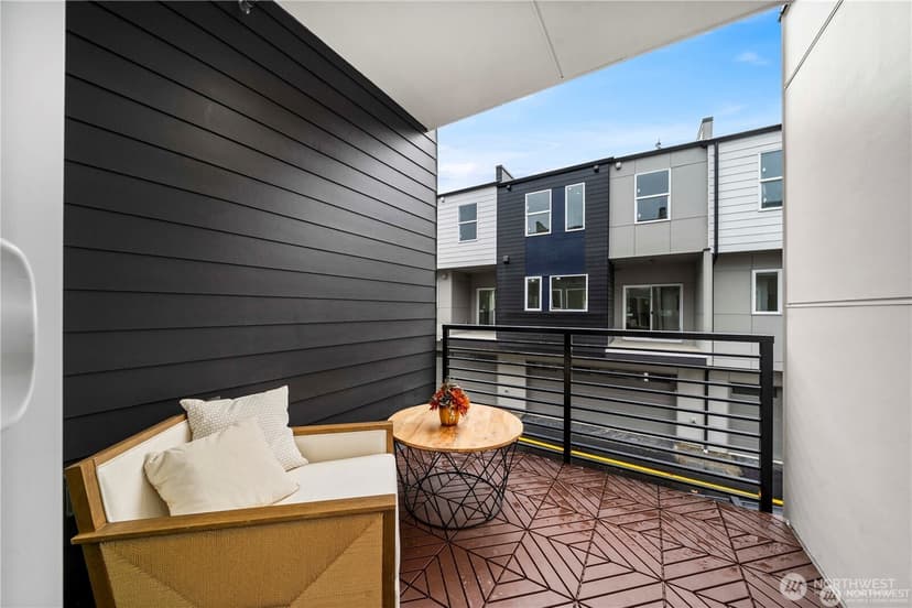 Property photo for 11541 17th Circle SW, Burien photo 7