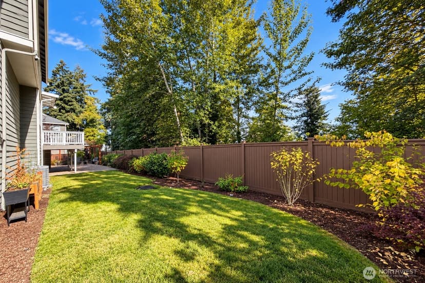 Property photo for 208 107th Place SE, Bellevue photo 41