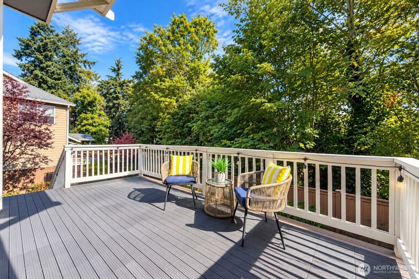 Property photo for 208 107th Place SE, Bellevue photo 35
