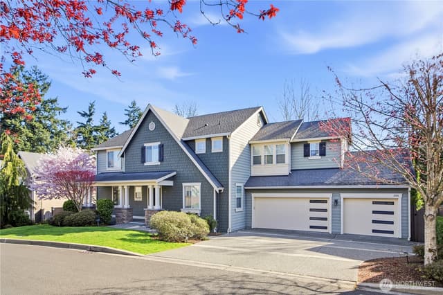 Property photo for 208 107th Place SE, Bellevue photo 3
