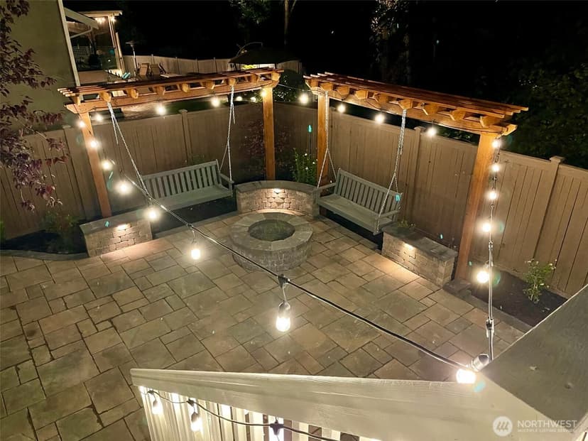 Property photo for 208 107th Place SE, Bellevue photo 40
