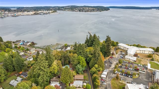 Property photo for 1282 Retsil Road E, Port Orchard photo 5