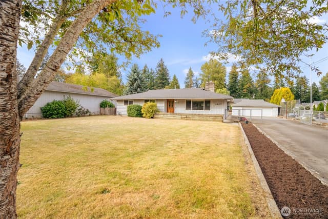 Property photo for 1605 126th Street SE, Everett photo 2