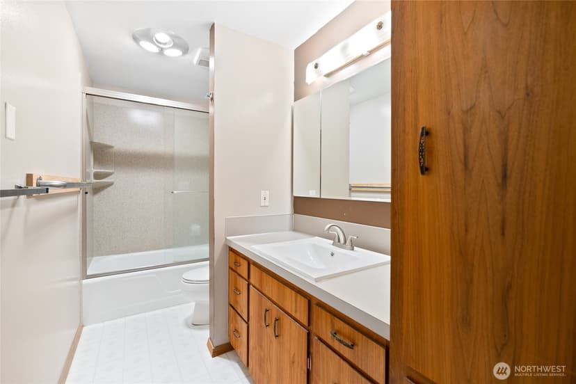 Property photo for 1605 126th Street SE, Everett photo 20