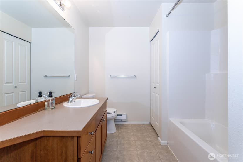 Property photo for 21240 40th Place S #Unit B, SeaTac photo 15