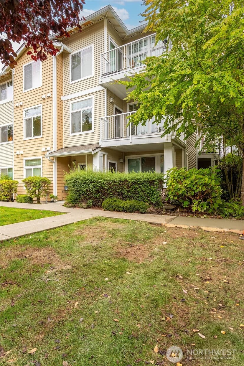 Property photo for 21240 40th Place S #Unit B, SeaTac photo 23
