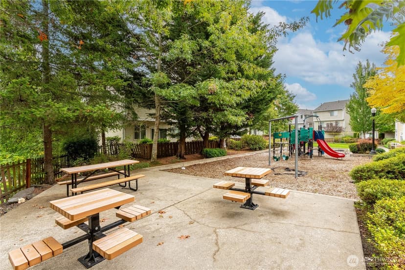 Property photo for 21240 40th Place S #Unit B, SeaTac photo 28