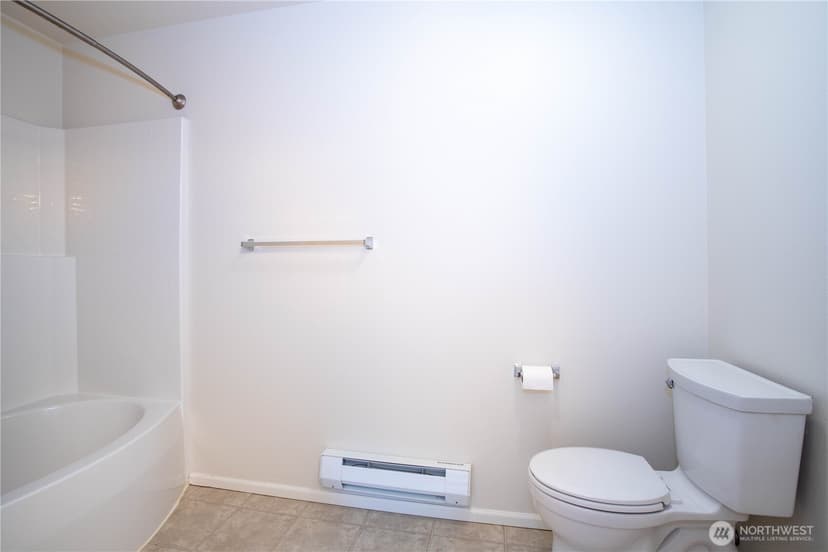 Property photo for 21240 40th Place S #Unit B, SeaTac photo 13