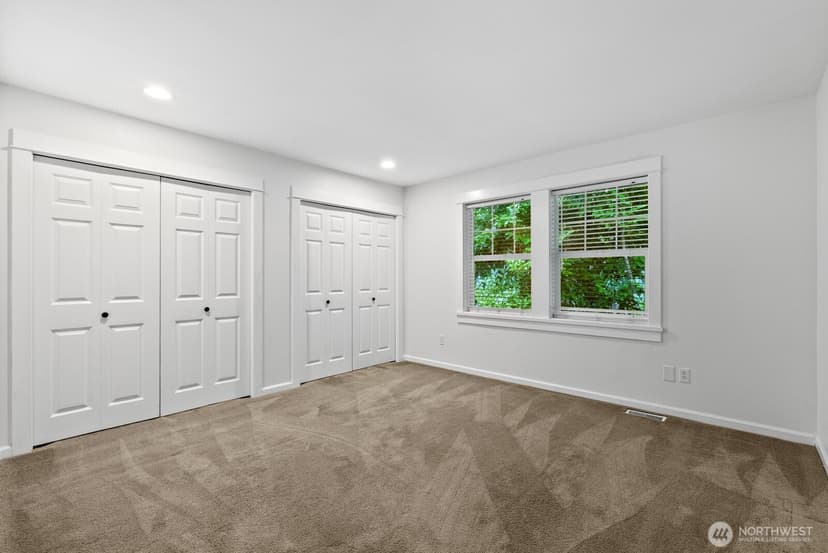Property photo for 10220 NE Yaquina Avenue, Bainbridge Island photo 25