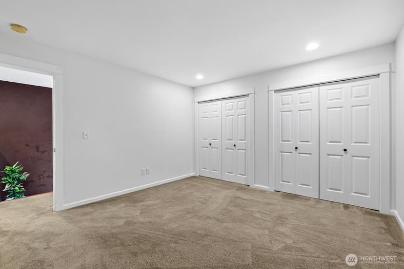 Property photo for 10220 NE Yaquina Avenue, Bainbridge Island photo 26