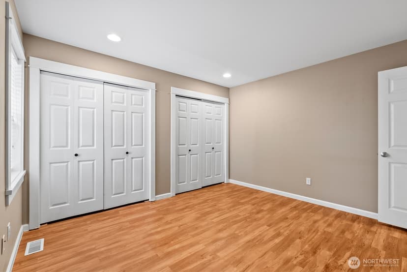 Property photo for 10220 NE Yaquina Avenue, Bainbridge Island photo 37