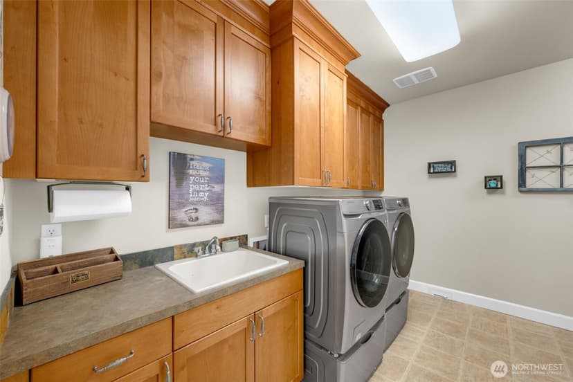 Property photo for 23530 257th Avenue SE, Maple Valley photo 16
