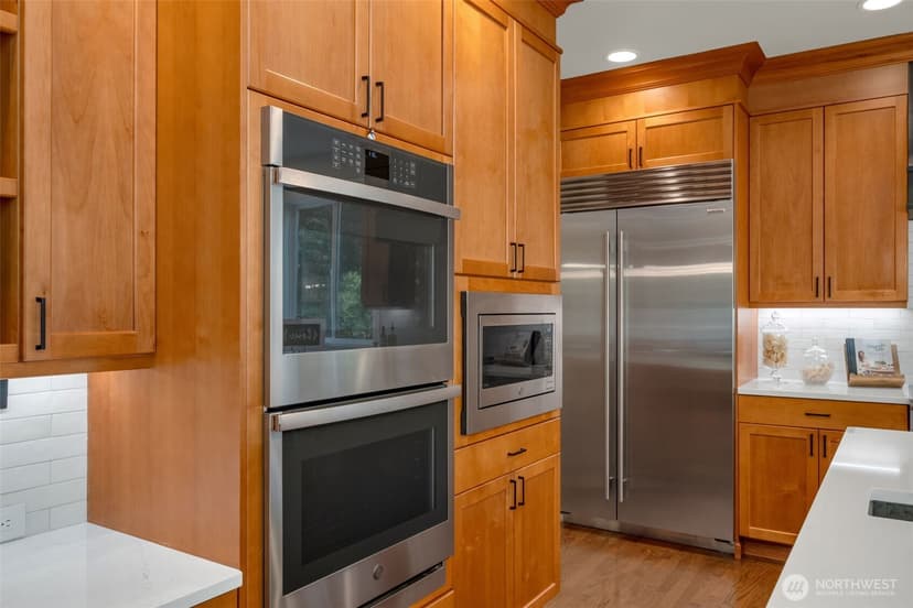 Property photo for 23530 257th Avenue SE, Maple Valley photo 11
