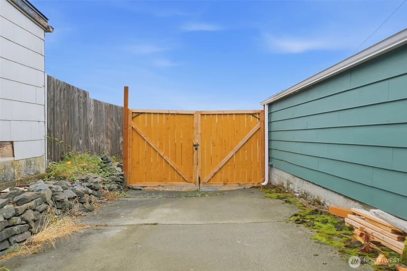 Property photo for 3707 E B Street, Tacoma photo 10
