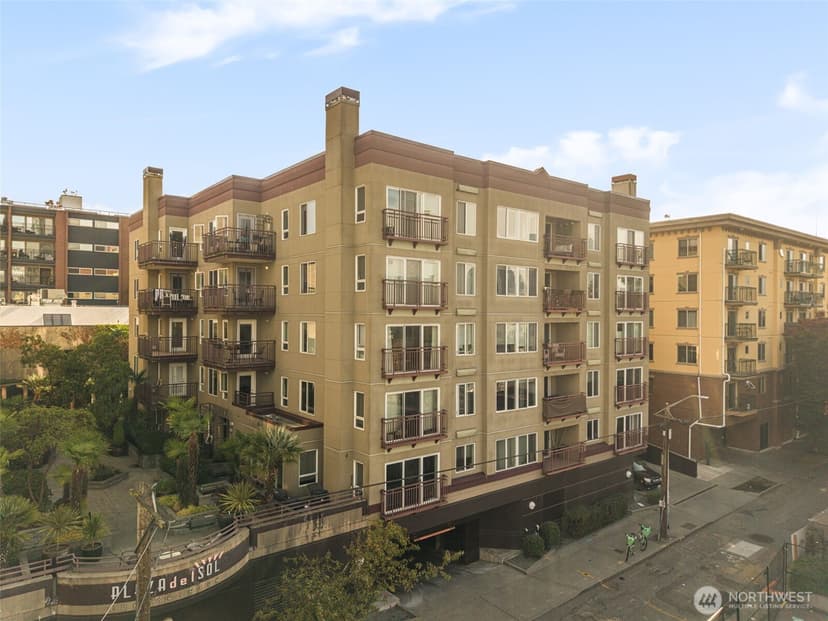 Property photo for 1711 E Olive Way #413, Seattle photo 22