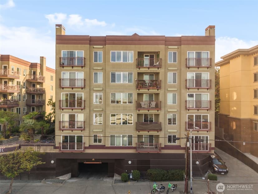 Property photo for 1711 E Olive Way #413, Seattle photo 26