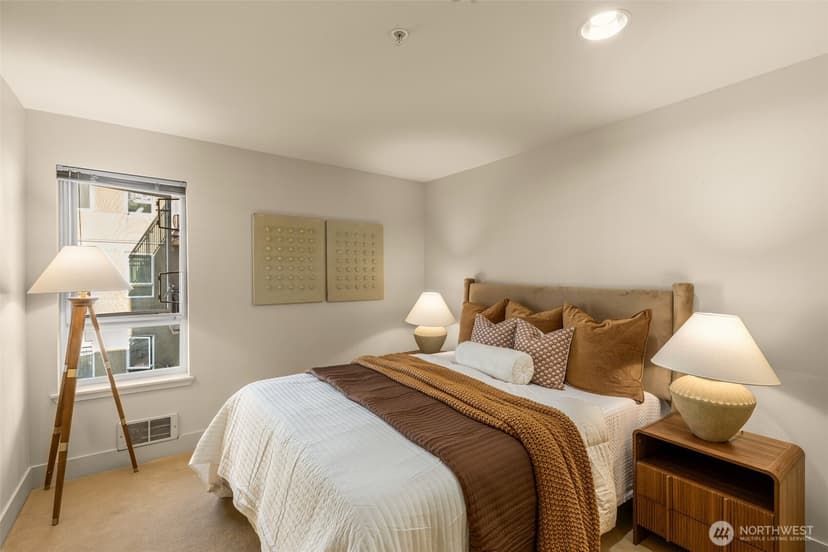 Property photo for 1711 E Olive Way #413, Seattle photo 18