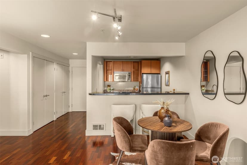 Property photo for 1711 E Olive Way #413, Seattle photo 7