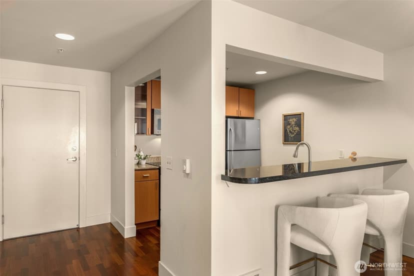 Property photo for 1711 E Olive Way #413, Seattle photo 13