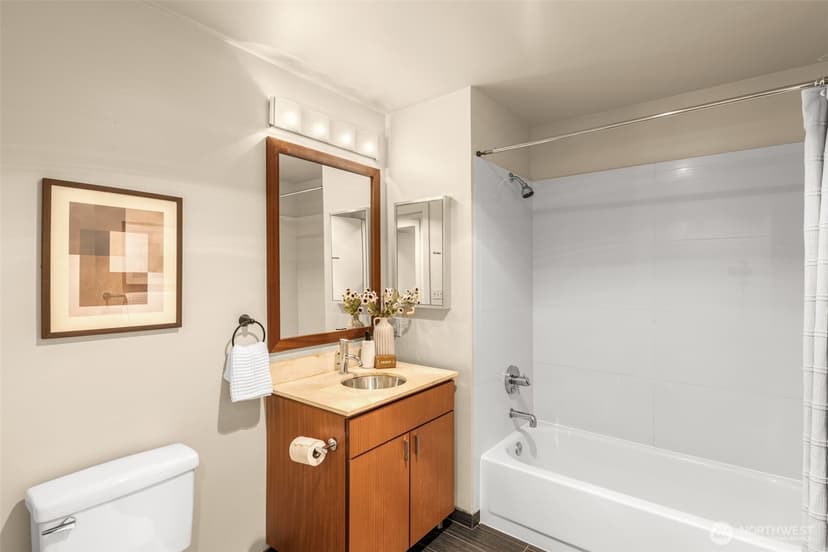 Property photo for 1711 E Olive Way #413, Seattle photo 19